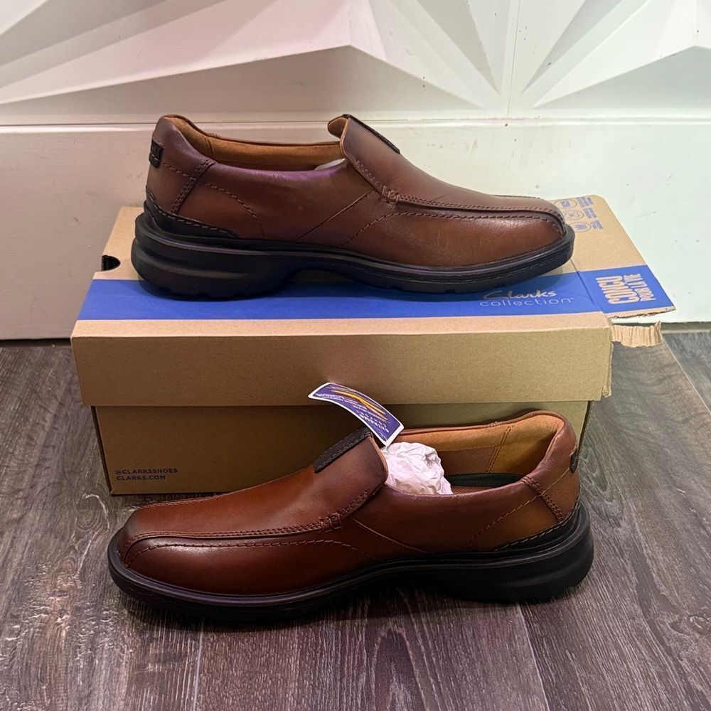 Clarks Gessler Step 9.5M Dark Tan Leather Slip On Comfort Loafer 71776